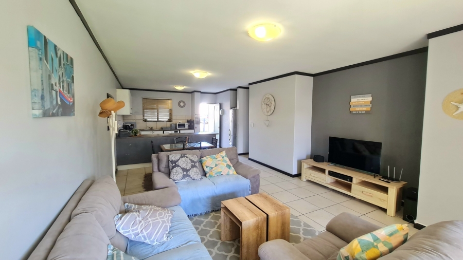 2 Bedroom Property for Sale in Bowtie Western Cape